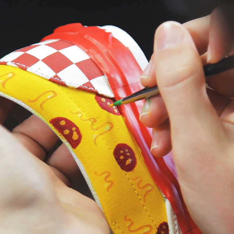 Acrylic Leather Paint - Vibrant Red, Flexible & Waterproof 1 oz.