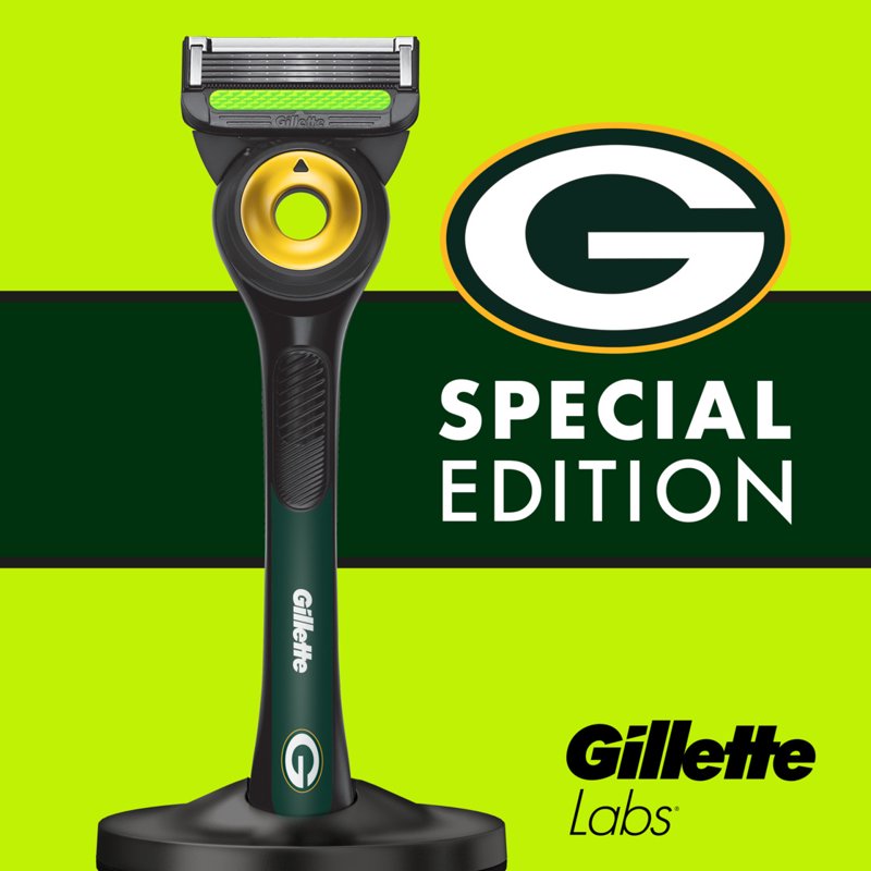Gillette Razor Bundle with Magnetic Stand & Blade Refills - Packers Gameday