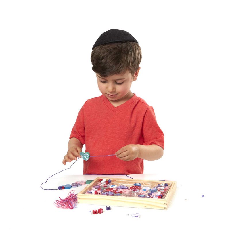 Wooden Bead Jewelry Making Kit with Heart-Shaped Beads & Cords for Kids