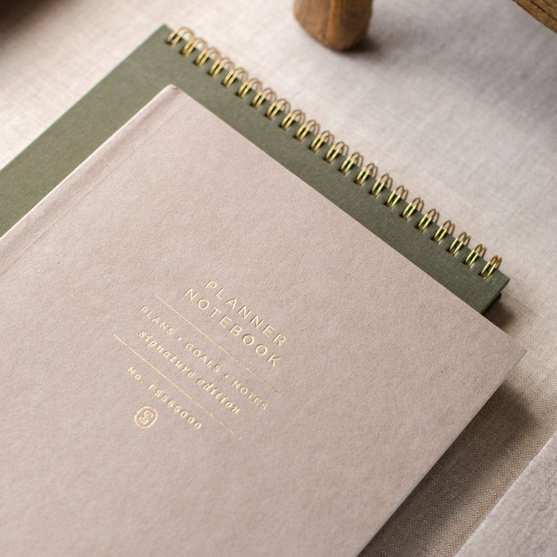 Grey Weekly Planner Notebook - Non-Dated 7.5 x 9.5 Inch, 208 Pages