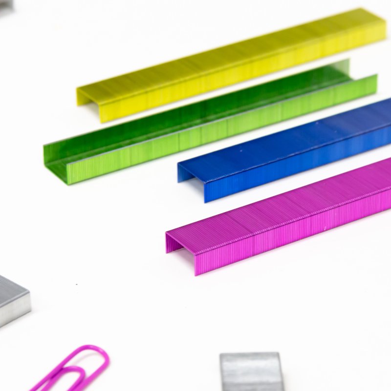 Metallic Color Staples Pack - 26/6 Size, 3000 Count, Bright Colors