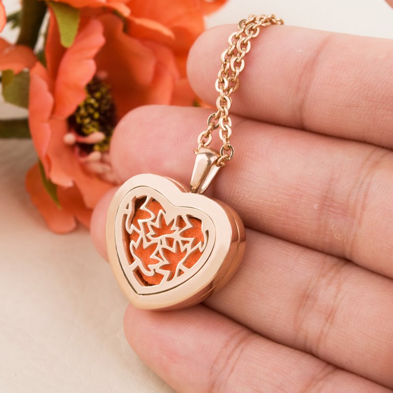 Essential Oil Diffuser Necklace Aromatherapy Jewelry with Reusable Pads