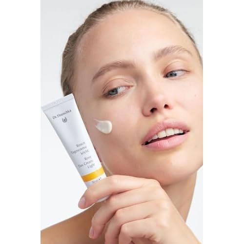 Dr. Hauschka Rose Day Cream Light, 1 Fluid Ounce