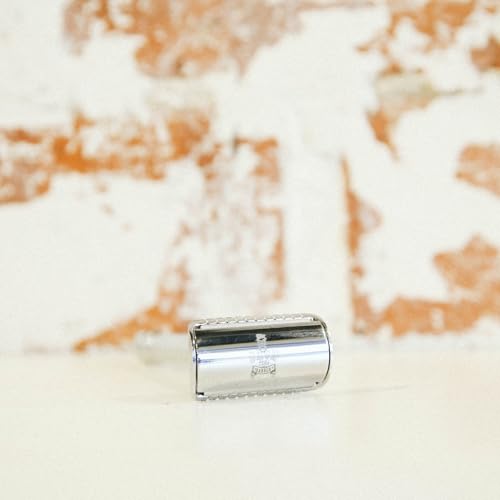 Double Edge Safety Razor, Chrome, 3-Piece Construction, Men's, Closed Comb Design, Single Blade, Weighted Precision Head