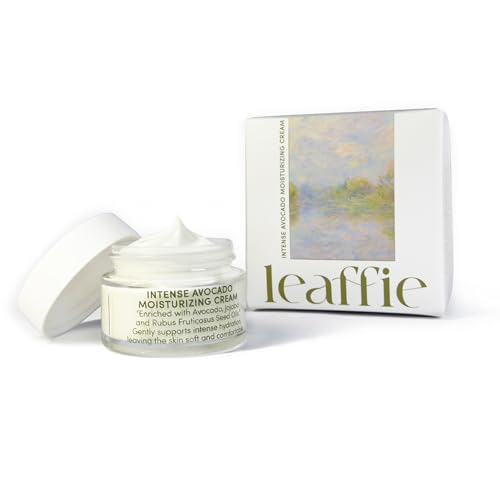 Tree Hut Vitamin C Glow Bundle, Sugar Scrub, Foaming Gel Wash, and Whipped Body Butter, Exfoliate, Hydrate, Brighten & Reveal Glowing Skin, Nourishing Skin Care Set for All Skin Types, Vegan