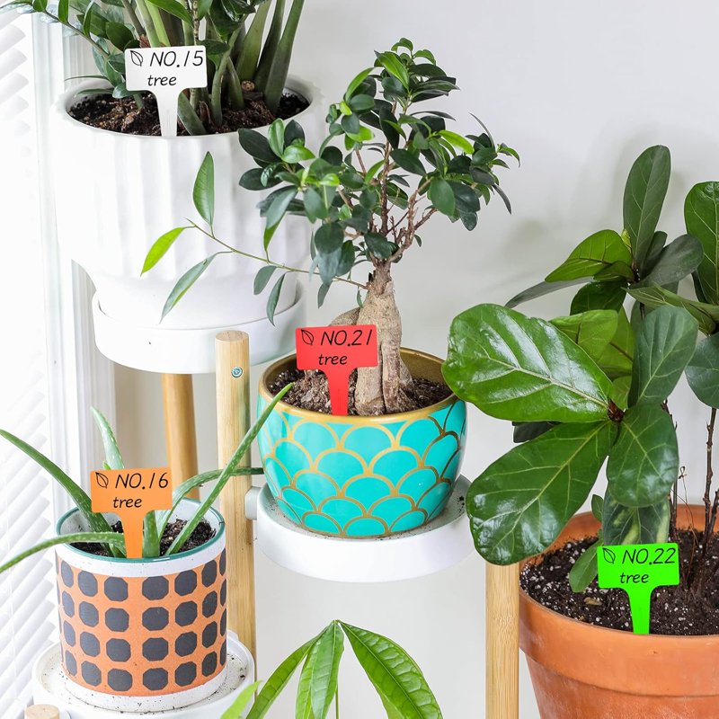 Waterproof Plastic Plant Labels Set - 100 T-Shaped Garden Markers for Outdoor Plants
