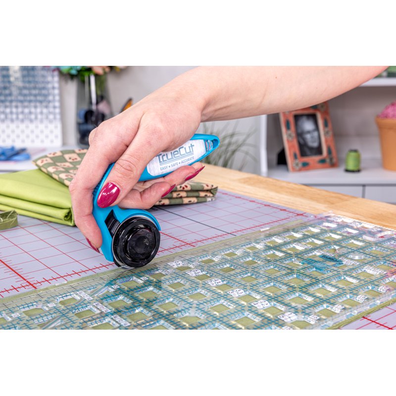 Precision Rotary Cutter & Ruler Set with Sharpener - Quilting & Sewing