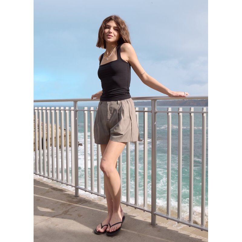 Women's Athleisure Shorts with Pockets - Lightweight Stretch Trouser Style