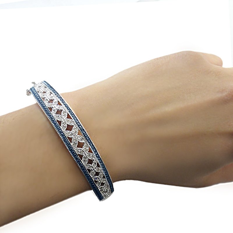 50 Carat Blue and White Diamond Flower Bangle Bracelet for Women
