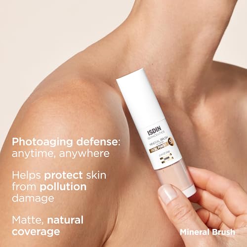 ISDIN Mineral Brush Powder, Facial Pollution and Blue Light Protection, a Complement to your Sun Care Routine, Suitable for Sensitive Skin