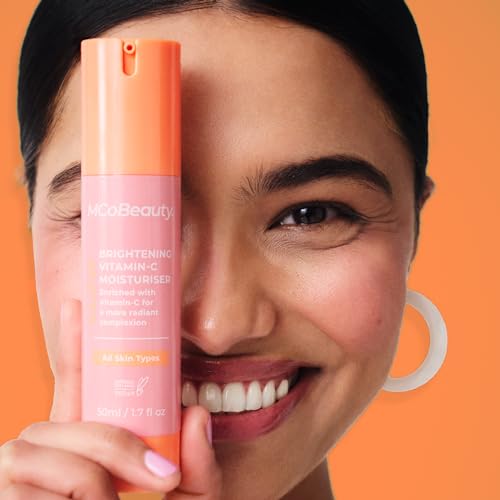 MCoBeauty - Glow Brightening Vitamin C Facial Moisturizer - Hydrating Face Cream with Ferulic Acid for Radiant, Energised & Dewy Skin - Contains Ferulic Acid, Crema Hidratante Para La Cara
