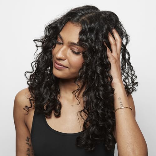 Bumble and bumble. Creme De Coco Coconut Shampoo | For Rich Moisture | Anti Frizz + Hydrating | Curly, Wavy, Straight