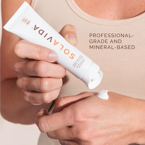 UVA/UVB Professional-grade Daily SPF 30 Mineral-based Face Sunscreen with Zinc Oxide, Hyaluronic Acid, Ceramides, Niacinamide. No artificial fragrances or dyes. 1.7 oz