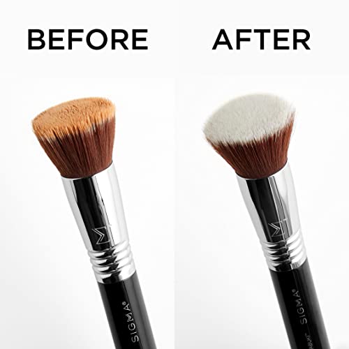 Sigma Beauty Portable 2-in-1 SigMagic Scrub ? Solid, Professional Grade Makeup Brush Cleaner with Silicone Texture to Quickly and Effectively Remove Makeup Residue & Build Up on Makeup Brushes (1pc)