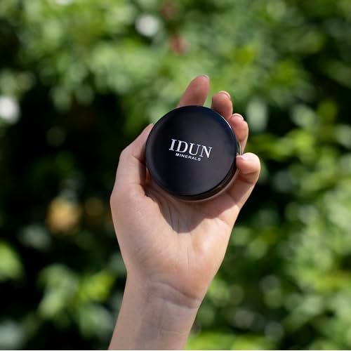 IDUN Minerals Mineral Powder Foundation - Longwear, Lightweight, Smooth Powder Formula - Blurring, Skin-Perfecting Finish - Vegan and Cruelty Free Formula - 020 Runa - 0.25 oz