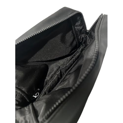 Valentino Black Large Zip Makeup Cosmetic Clutch Wristlet Pouch Approx 8.5L x 5H x 2W (2235)