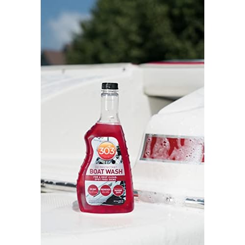 303 Products Marine Boat Wash with UV Protectant - For A Deep Clean, Spot Free Shine - 30 Day UV Protection - Removes Salt, Dirt, And Grime - 32 fl. oz. (30586)