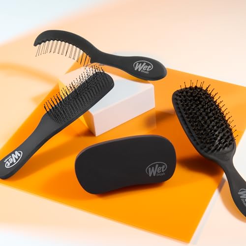 Wet Brush Men's Detangling Comb, Black, Wide Tooth Comb for Dry & Wet Hair, Ultra-Soft IntelliFlex Bristles, Men's Detangler, All Lengths, Everyday Hair Care Routine