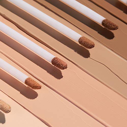 Almay Clear Complexion Concealer, Hypoallergenic, Cruelty Free, Oil Free, Dermatologist Tested, with Aloe and Salicylic Acid, Dark, 0.18 Fluid Ounce