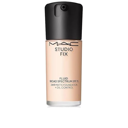 MAC Studio Fix Fluid SPF 15 24HR Matte Foundation + Oil Control, NW5, 1 Ounce