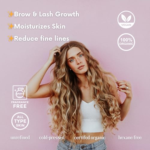 Skinny Tan Miracle Tanning Brush - Premium and Ultra-Soft Synthetic Bristles - Unique Ergonomically Shaped Tool - Perfect for Bronzing Tricky Areas - Streak-Free, Flawless Looking Finish - 1 pc