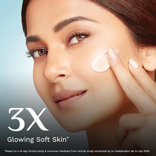 Pilgrim Squalane Glow Face Moisturizer with Vitamin C & Niacinamide | Lightweight Hydrating Daily Face Cream for Radiant Skin | For All Skin Types | 1.76 Oz (50g)