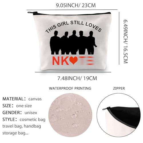 Paterr 2 Pcs White Fuzzy Makeup Bag Set Flannel Cosmetic Bags Cute Preppy Fluffy Cosmetic Pouch with Zipper Travel Toiletry Organizer for Girls Valentine's Day Gifts for Women