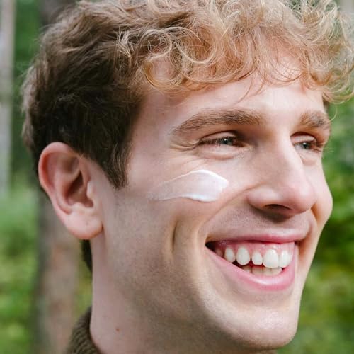 Nordisk Element Men¡¯s Moisturizing Day Cream | Deep Hydration Mens Face Moisturizer with Hyaluronic Acid & Rowan Berry | Lightweight Non-Greasy Face Cream for All Skin Types, Vegan & Clean, 1.7oz