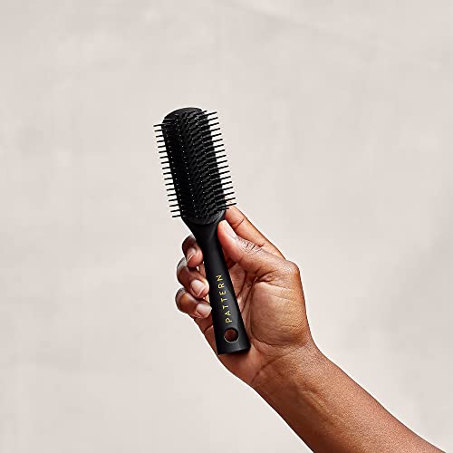PATTERN Beauty by Tracee Ellis Ross Mini Shower Brush - Style & Detangle Curly & Coily Hair 3a-4c
