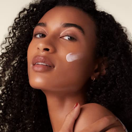 Shiseido Urban Environment Oil-Free Sunscreen SPF 42 - Protects, Hydrates, Mattifies & Works as Face Primer - Water Resistant for 40 Minutes - Non-Comedogenic