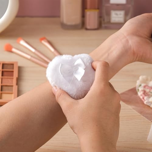 Dusting Powder Container with Velour Puff Cute Heart Shaped Body Powder Jar with Reusable and Washable Puff Clear Amber Glass Makeup Holder for Women
