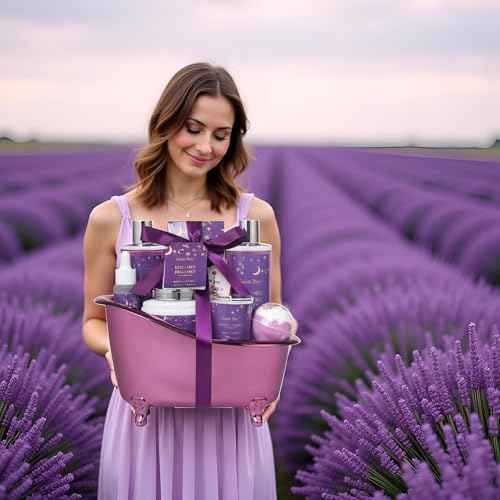 Bath Basket Spa Kit Spa Gifts for Women, Luxury Bath and Body Basket Set 10pcs Self Care Kit Lavender Scent Birthday Gifts Skin Care Set, Christmas Gifts for Women, Beauty kits Bridal Shower