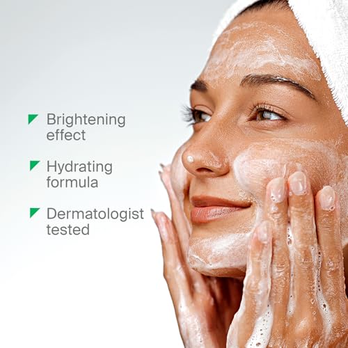 OFRA Foaming Kiwi Cleanser | Gentle Facial Cleanser for All | Daily Refreshing & Balancing | Soothing Foaming Formula for a Clear Complexion and Everyday Skincare | 5 oz/150 ml