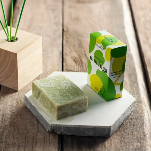 Extraherbos Moringa Soap Bar - Mexican Handmade Natural Cleansing Bar with Organic Moringa Leaf - Artisanal Beauty Soap for Daily Skincare 100g/3.4oz