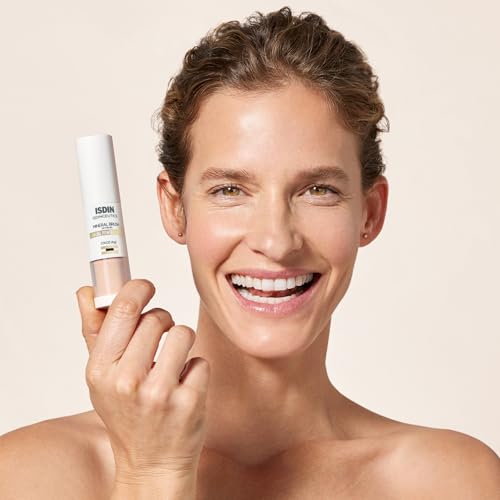 ISDIN Mineral Brush Powder, Facial Pollution and Blue Light Protection, a Complement to your Sun Care Routine, Suitable for Sensitive Skin