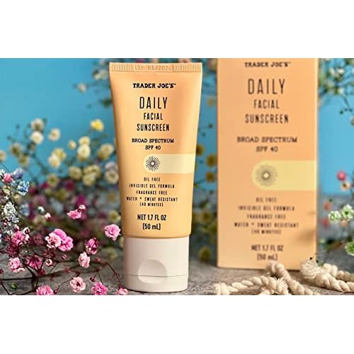 Trader Joe¡¯s Daily Facial Sunscreen Broad Spectrum SPF 40 Oil Free Invisible Gel Formula Fragrance Free Water Sweat Resistant, 1.70 Fl Oz (Pack of 1)