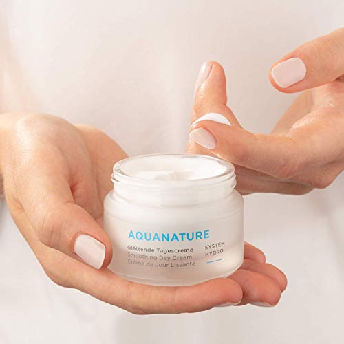 ANNEMARIE B?RLIND - AQUANATURE Smoothing Day Cream - Aloe Algae and Hyaluronic Acid Facial Moisturizer - Smooths, Regenerates, Rehydrates - 1.69 Fl Oz