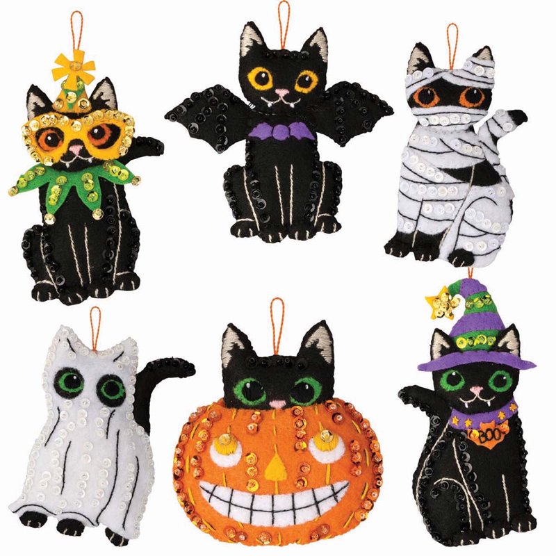 Halloween Felt Ornament Craft Kit with 6 Decorations for DIY Holiday Decor