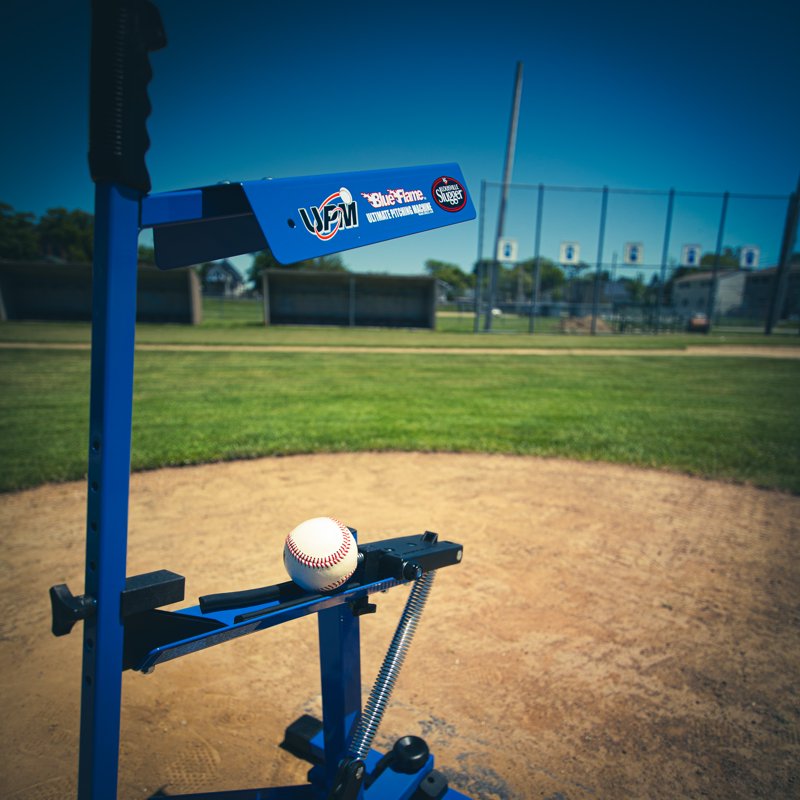 Manual Baseball & Softball Pitching Machine - Throws Up to 60 MPH for Youth & Adult Practice