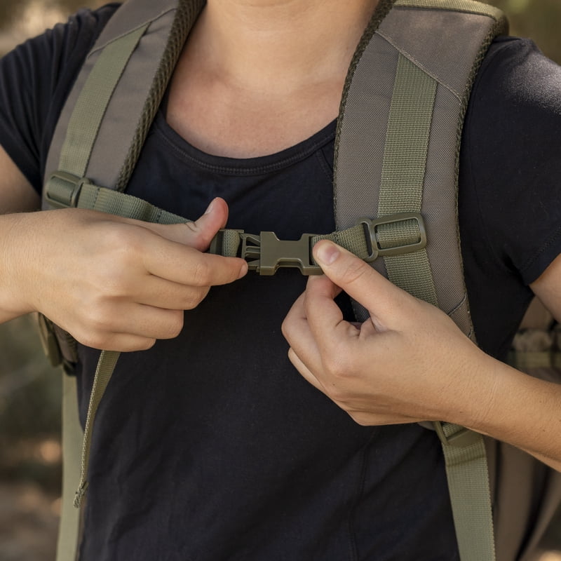 17L Unisex Outdoor Backpack with Hydration Compatibility and Multiple Pockets