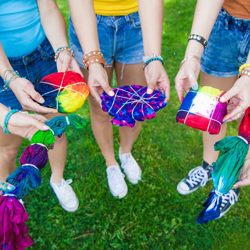 Tie-Dye Kit with 6 Bright Colors - 16 oz Each for 72 Projects