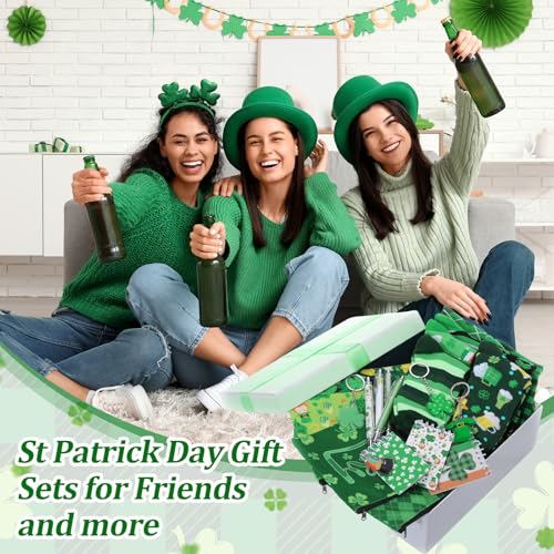 32 Pcs St Patrick's Day Gifts Set Makeup Bags Bulk Irish Shamrocks Socks Green Clover to Do List Notepad Ballpoint Pens Rainbow Lucky Gnome Keychain for Party Favors Supplies Holiday Gifts