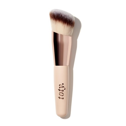 toty - Ilumina Brush - Angled Complexion & Foundation Blending Brush for Flawless Finish & Coverage - Densely Packed, Vegan, Super-Soft Bristles - For Cream or Liquid Foundation - By Sofía Vergara