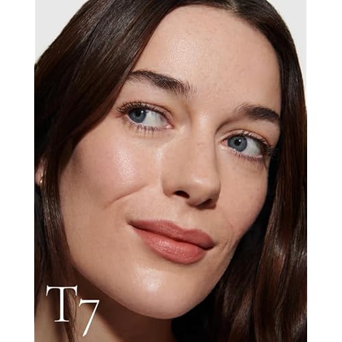 Lisa Eldridge Seamless Skin Enhancing Tint - T7 (Neutral Undertone)