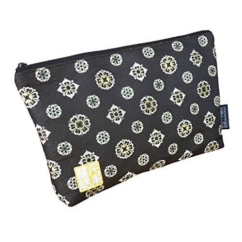 Brocade zipper pouch, lined with Nishijin brocade, size M. (Shosohanabishimon)