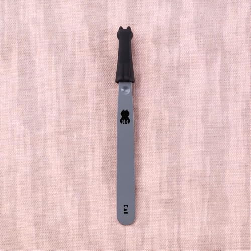 Kai Corporation KAI HC2203 Cat Tweezers with Cap Made in Japan