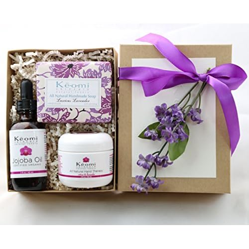 Lavender Organic Handmade Bath and Body Gift Set - by Keomi Naturals - GREAT VALENTINES DAY GIFT - Pamper Them with All Natural Luxury - Beautifully Packaged Ready to Give