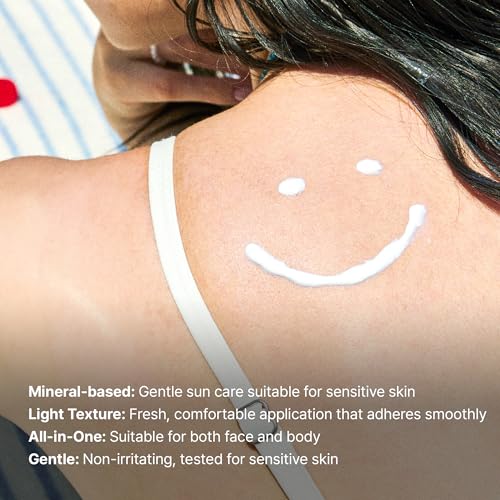 La'dor Tamanu Zinc Oxide Mild Mineral No Whitecast Sunscreen UV Clear Lightweight Daily Moisturizer Lotion with SPF 50+ PA++++ for Sensitive Skin Non Greasy Non Oily Long Lasting Korean Skincare