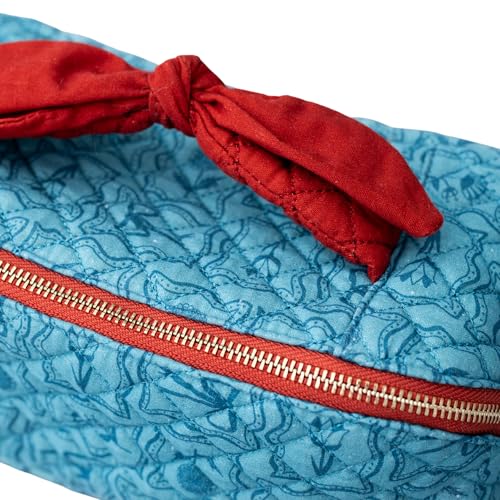 ban.do Getaway Quilted Toiletry Bag with Bow Handle and Satin Interior (Flowers and Bows)