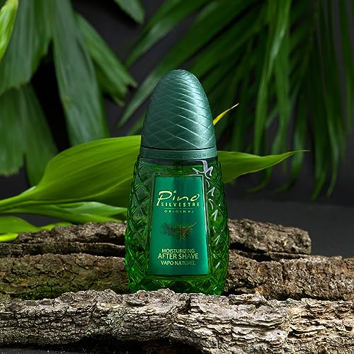 Pino Silvestre Moisturizing After Shave - Original Treatment For Post Shaving - Organic, Cooling Moisturizer Serum For The Face - Tree Scented Travel Sized Bottle - 4.2 Oz Spray